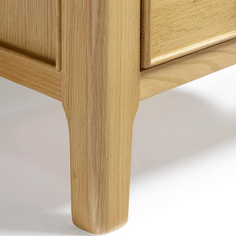 FurnitureboxUK Belle 4 Drawer Tall & Slim Solid Oak Small Chest of Drawers in Light Brown 6