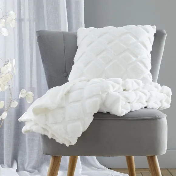 Catherine Lansfield Cosy Diamond Cushion 3