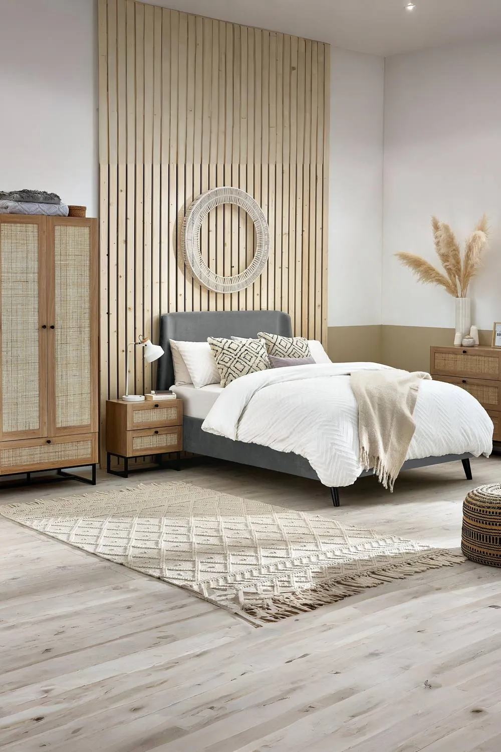Julian Bowen Padstow Rattan 3 Drawer Chest in Light Oak 3