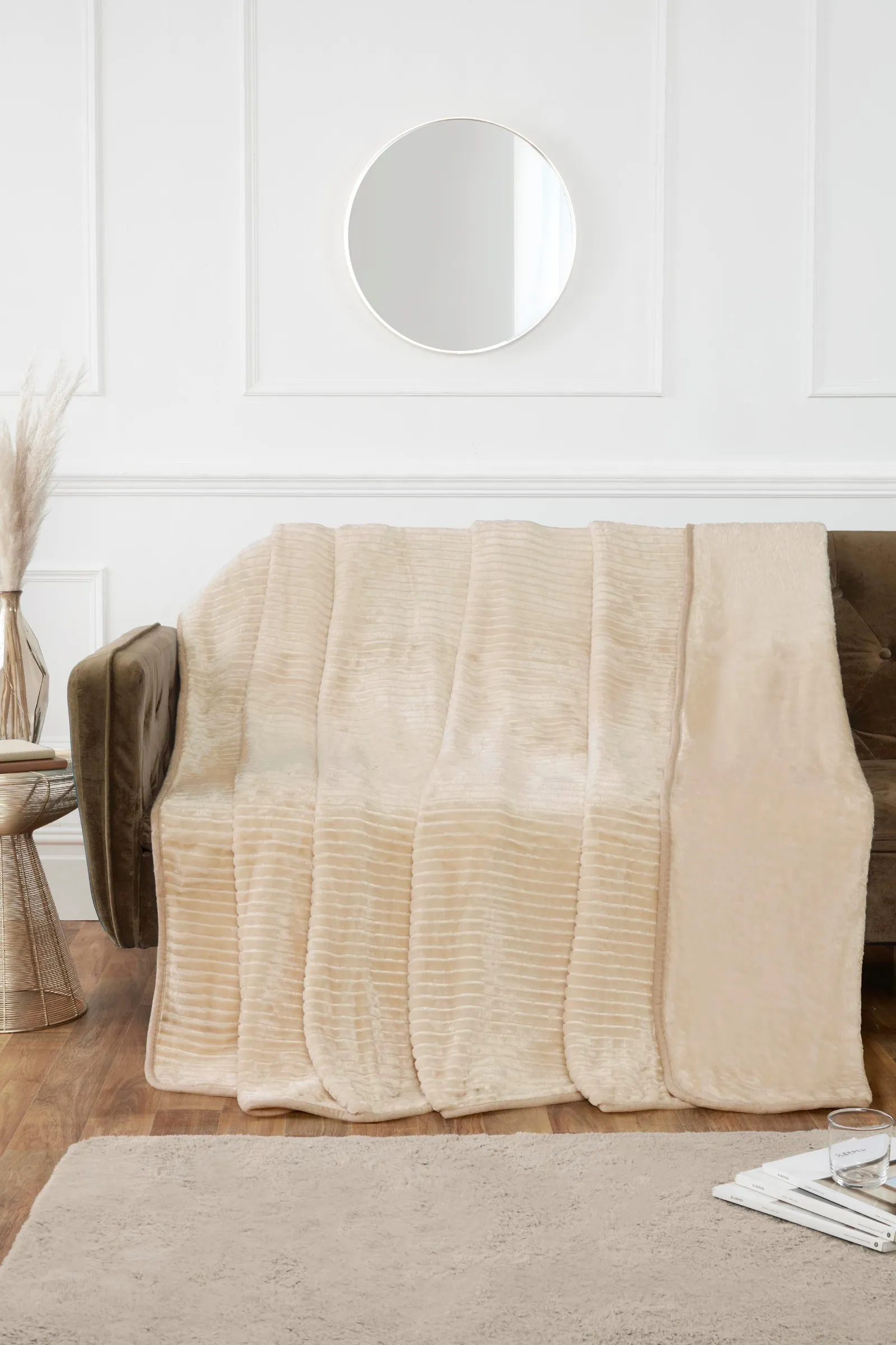Rapport Home Ribbed Mink Faux Fur Blanket Throw in Ivory