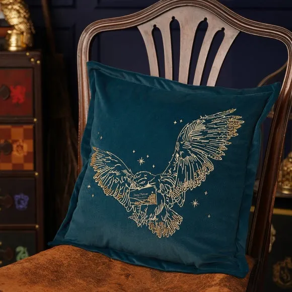 Harry Potter Alumni Hedwig Velvet Square Cushion