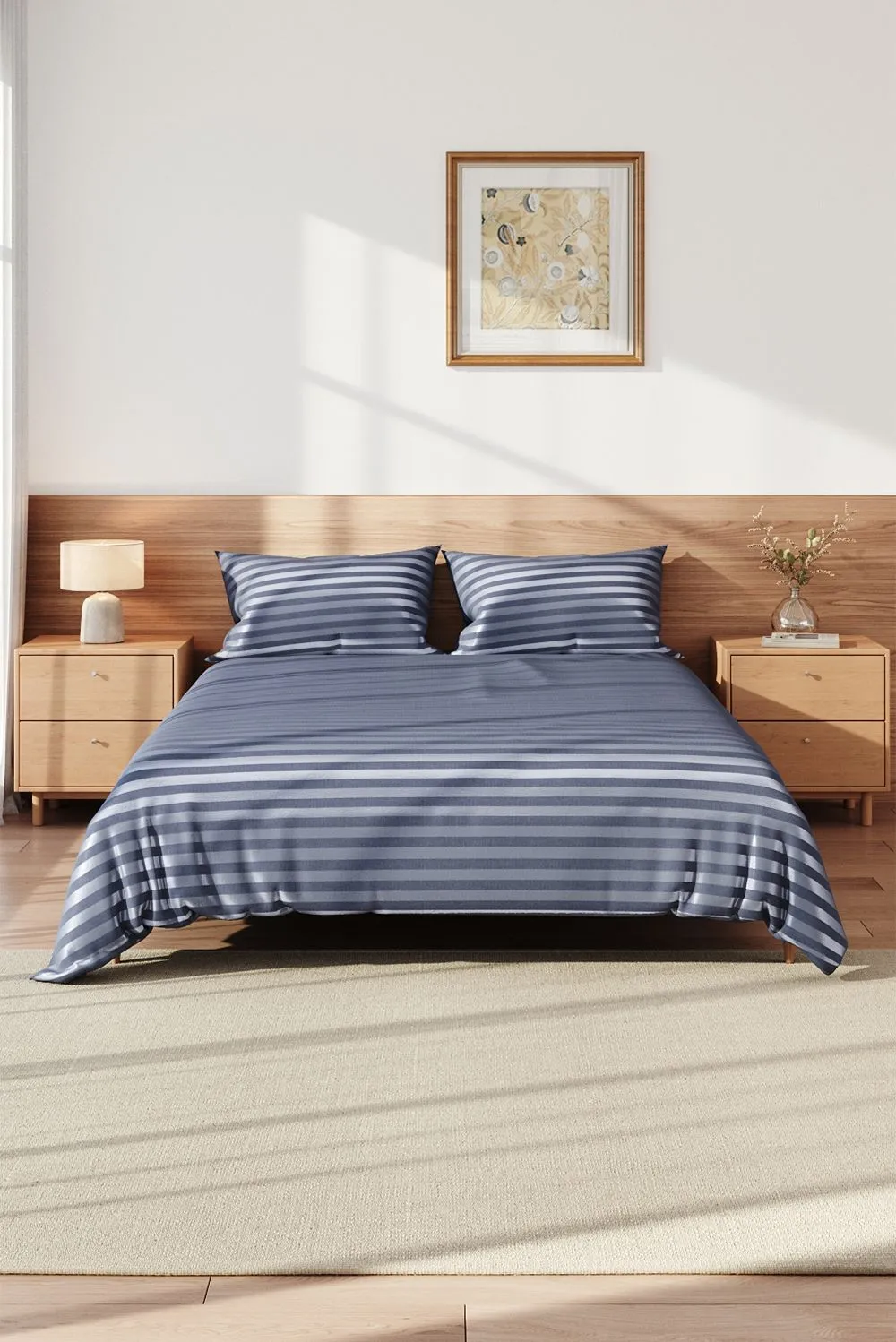 Living and Home King Duvet Cover Set Satin Stripes Zip Fastening Polyester Duvet Cover with 2 Pillowcases in Grey