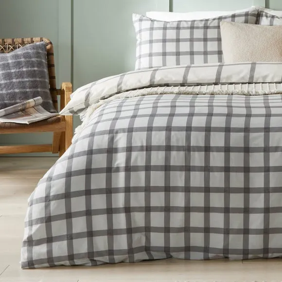 Riviera Canberra 144 Thread Reversible Duvet Cover & Pillowcase Set 3