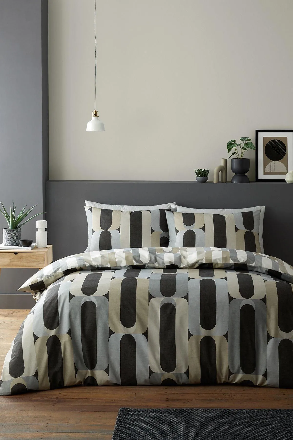 Fusion 'Orea' Retro Inspired Easycare Duvet Cover Set in Charcoal
