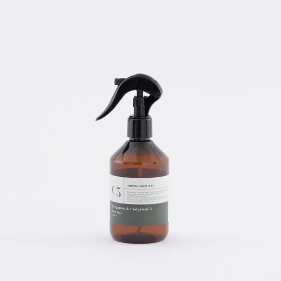 Aroma Archives No.5 Bergamot & Cedarwood Room Spray 2