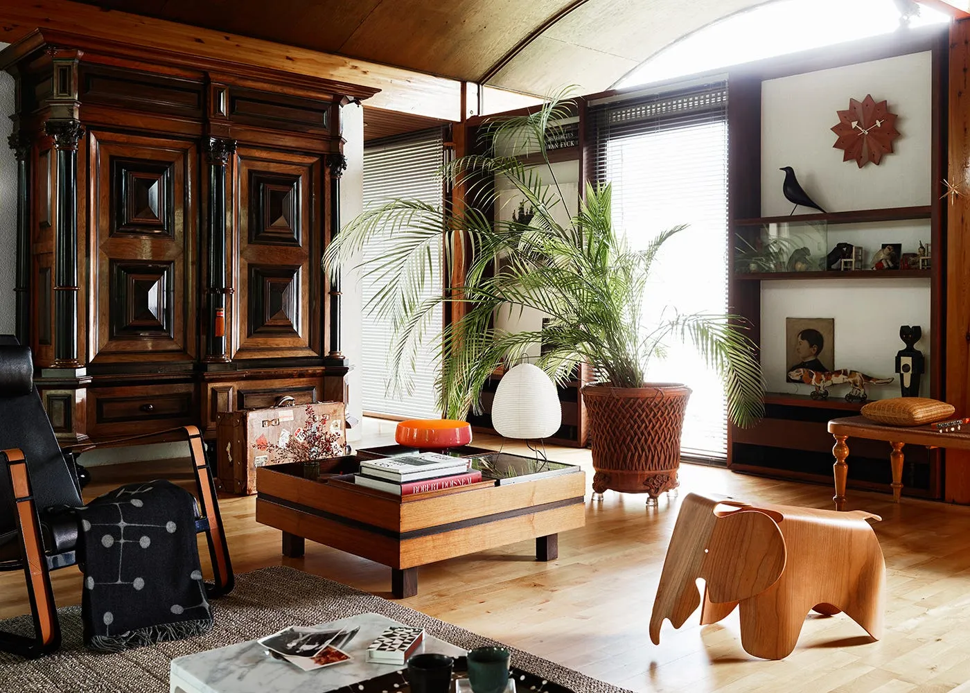 Vitra Akari 1A Table Lamp 3