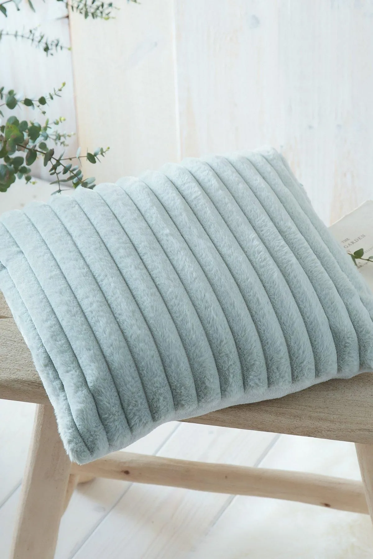 Appletree 'Morritz' Faux Fur Filled Cushion in Green 1