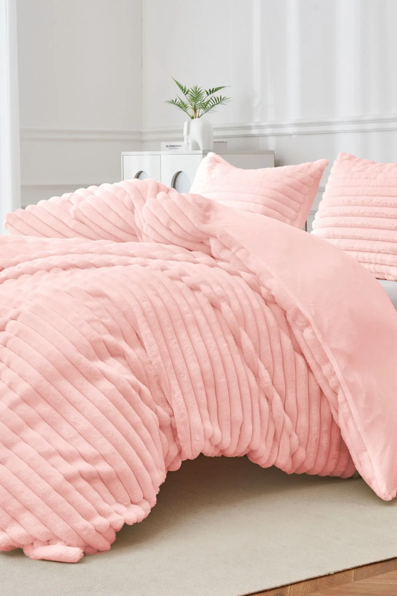 Ezysleep Super Soft Luxury Faux Fur Stripe Duvet in Pink
