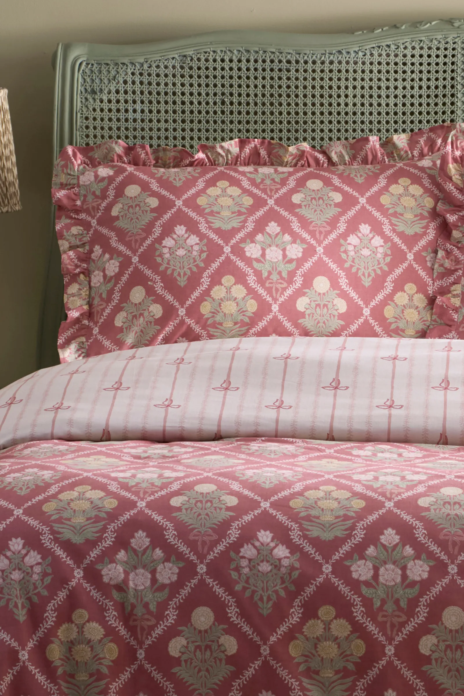 Appletree 'Aurelia' 100% Cotton Floral Print Duvet Cover Set in Pink 2