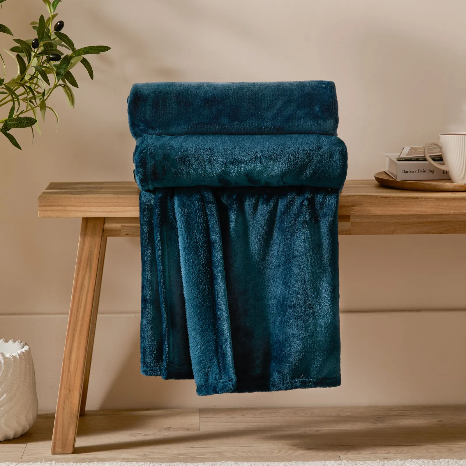Furn Harrow Fleece Throw in Blue