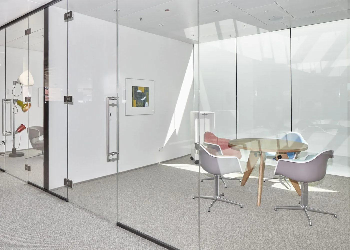 Vitra Eames DAL Armchair New Height 04 White 2