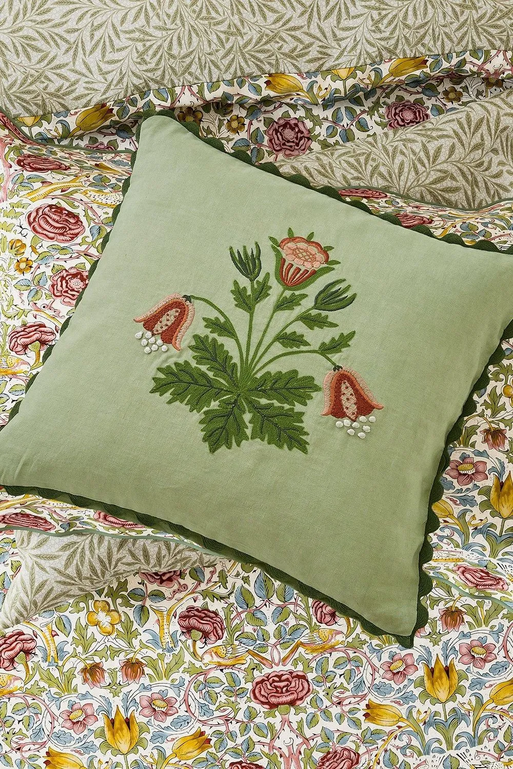 Morris & Co 'Rose' Cotton Duvet Cover Set 5