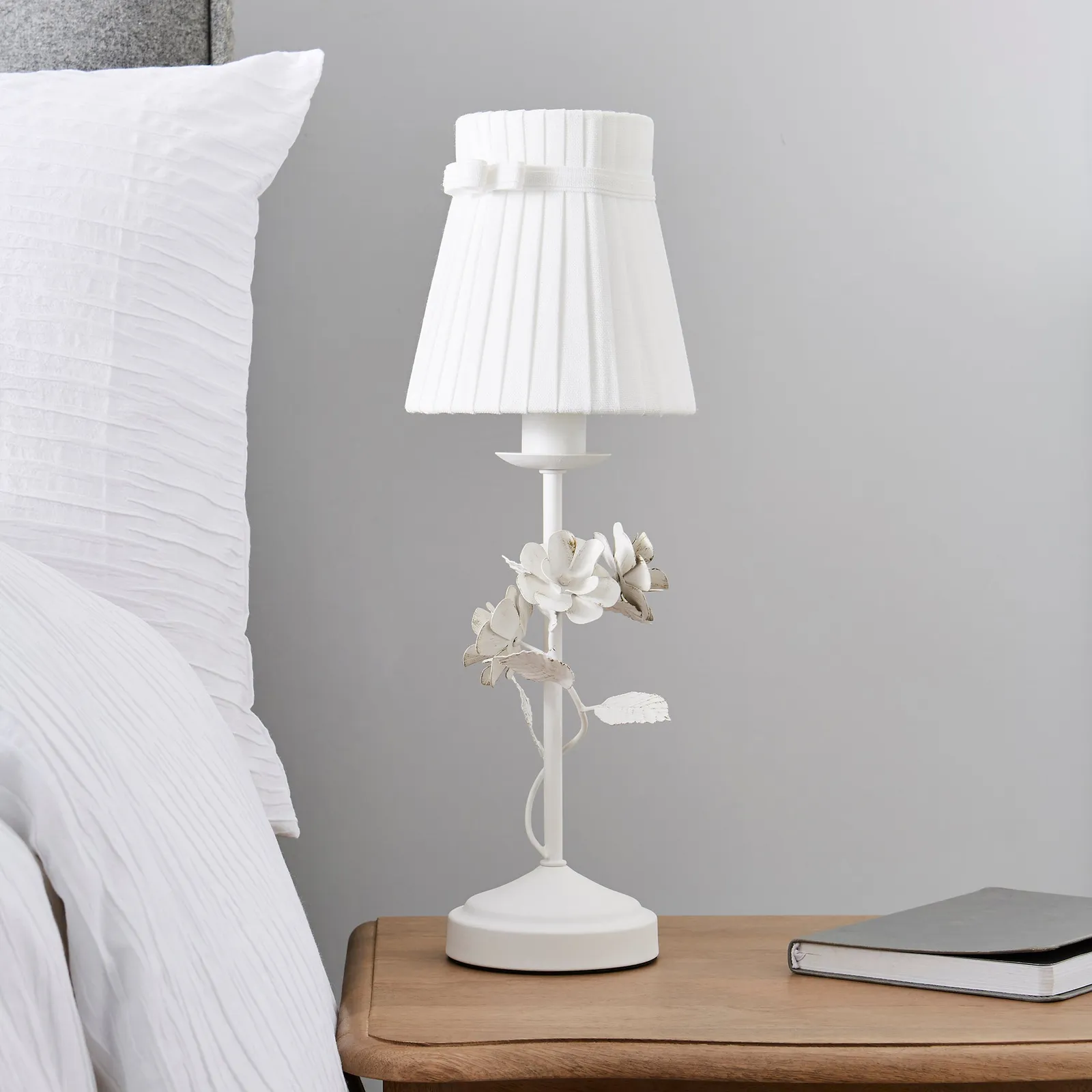 Chateau White Table Lamp White
