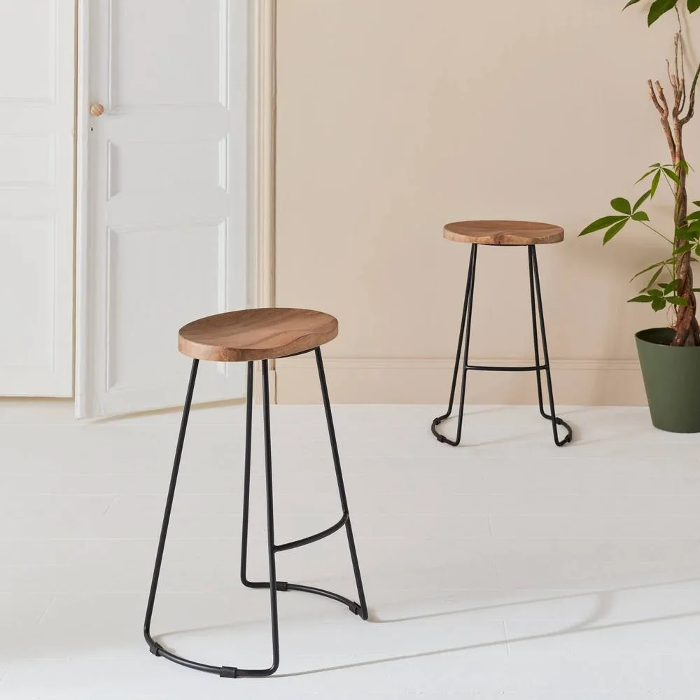 sweeek Pair of industrial metal & wooden bar stools in Beige 4