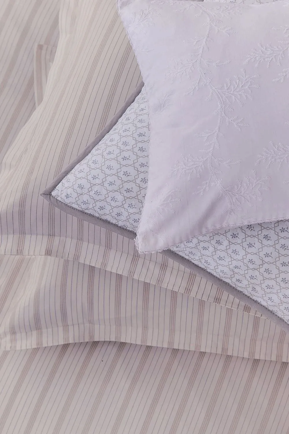 Murmur 'Juno' Cotton Duvet Cover Set in Light Beige 4