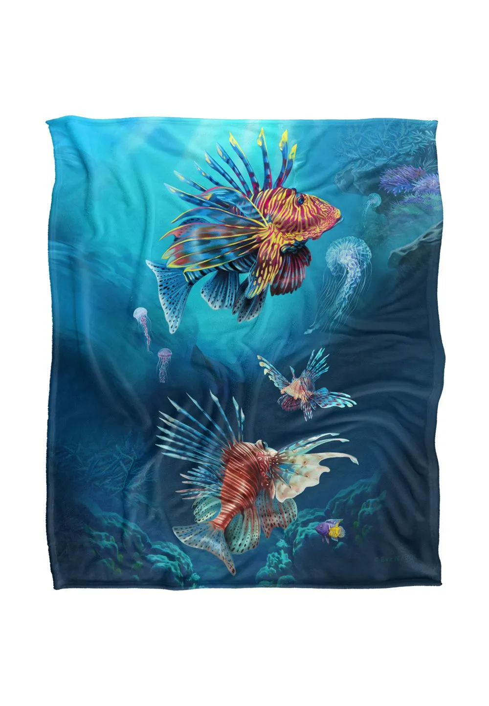 JQ Licensing En Lion Fish Silky Touch Super Soft Throw Blanket 152 X 127 cm in White