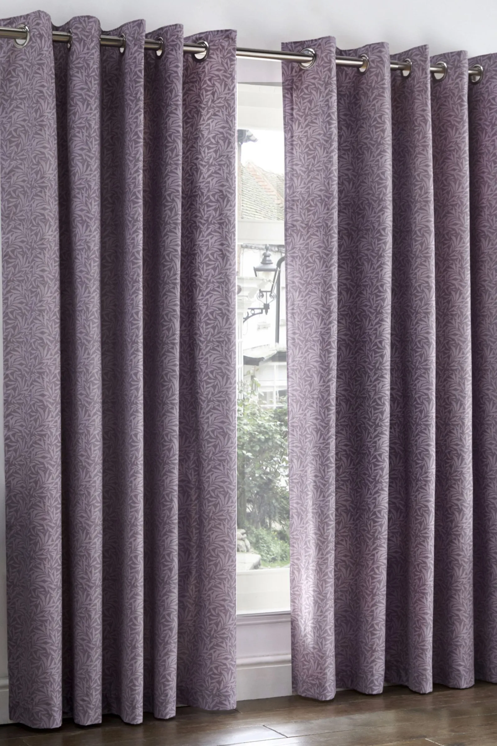 Dreams & Drapes 'Hanworth' Pair of Eyelet Curtains in Lavender