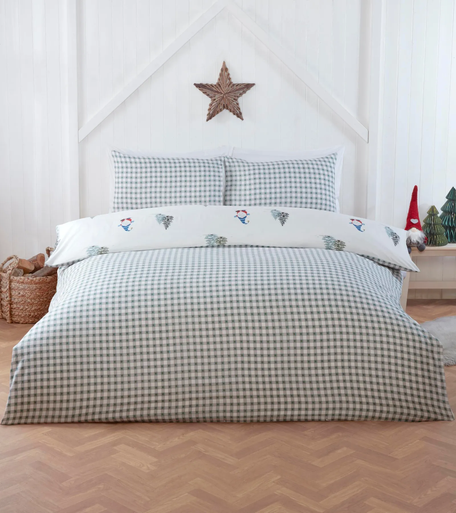 Rapport Home Winter Gonks Microfibre Reversible Duvet Cover Set with Pillowcase in White 4