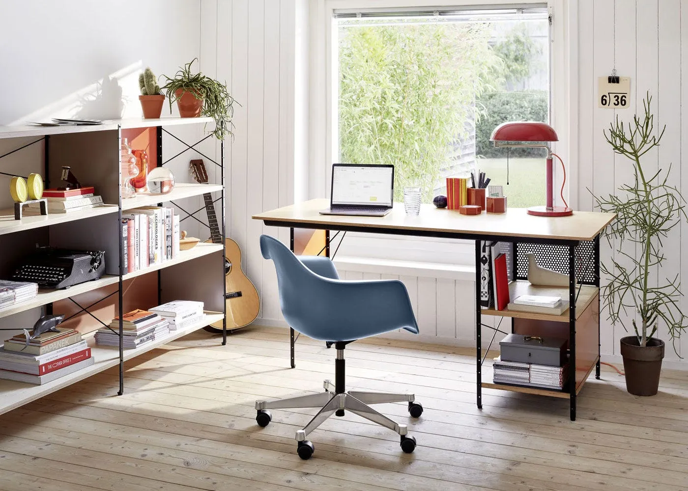 Vitra Eames EDU Desk 2