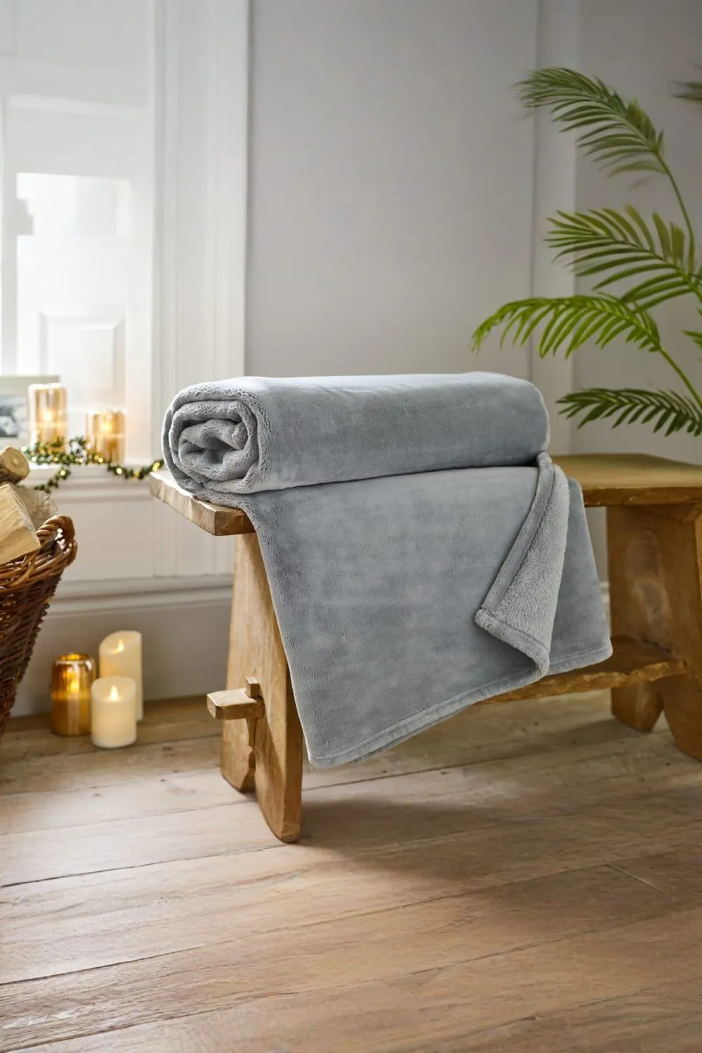 The Lyndon Company Coco Luxury Extra Large Thick Warm Supersoft Cozy Throw 140x180cm in Grey
