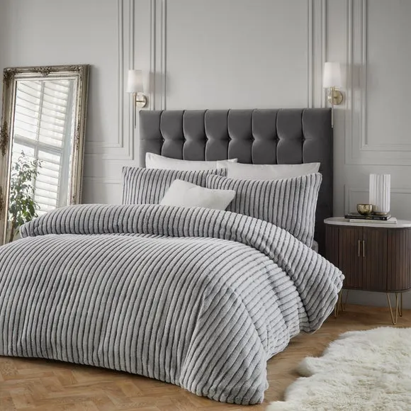 Paoletti Alpine Faux Fur Duvet Cover and Pillowcase Set