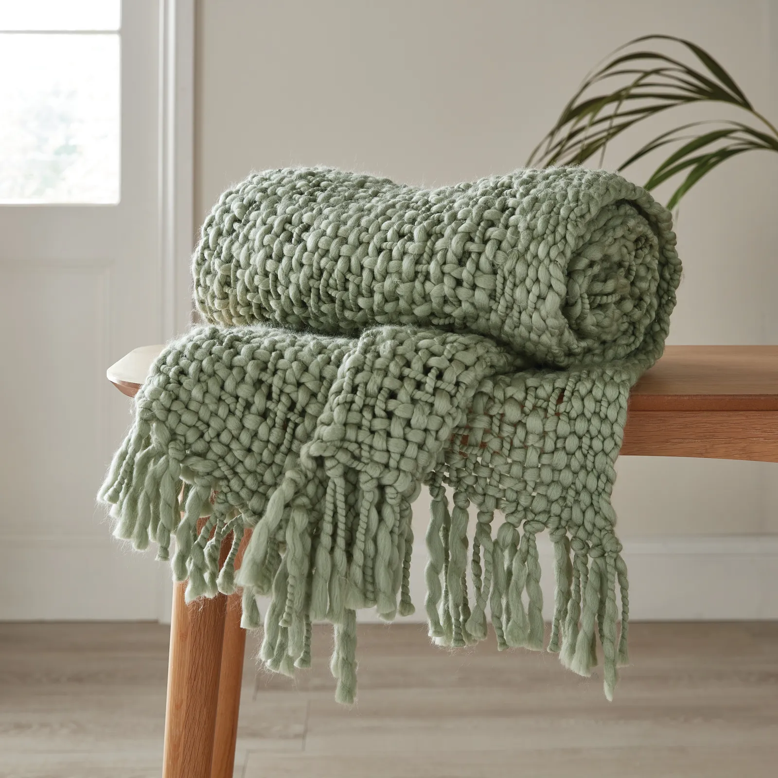Freya Chunky Knit 130cm x 180cm Throw Green