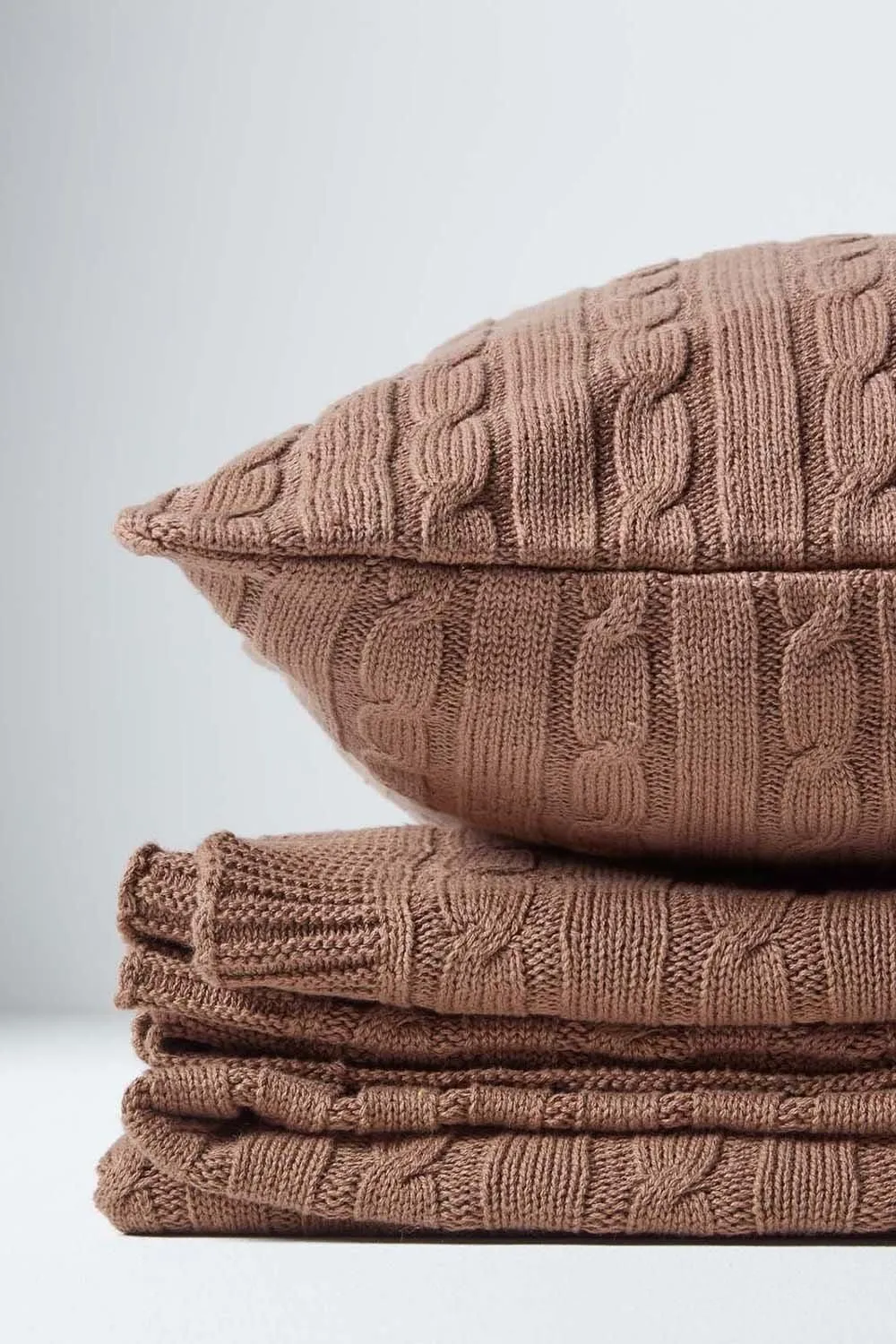 Homescapes Cotton Cable Knit Cushion Cover, 45 x 45 cm in Chocolate 5