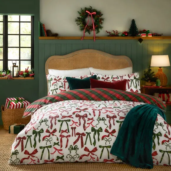 furn. Nathalie Bows Duvet Cover and Pillowcase Set 1