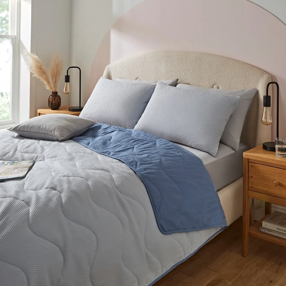 Silentnight Summer Breeze Duvet and Pillowcase Set - 2.5 Tog - Grey/Blue - Single