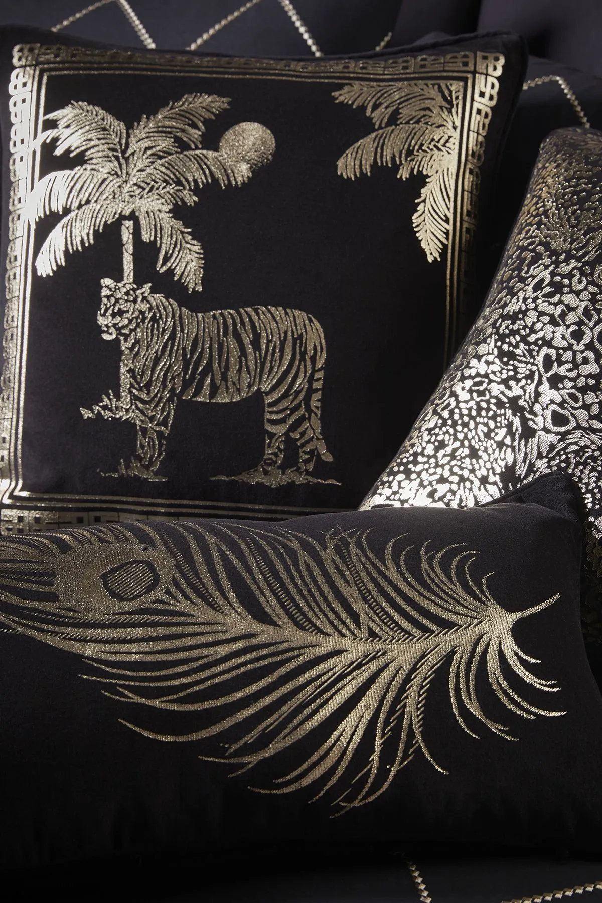 Laurence Llewelyn-Bowen 'Dandy' Metallic Feather Rectangular Filled Cushion in Black 3