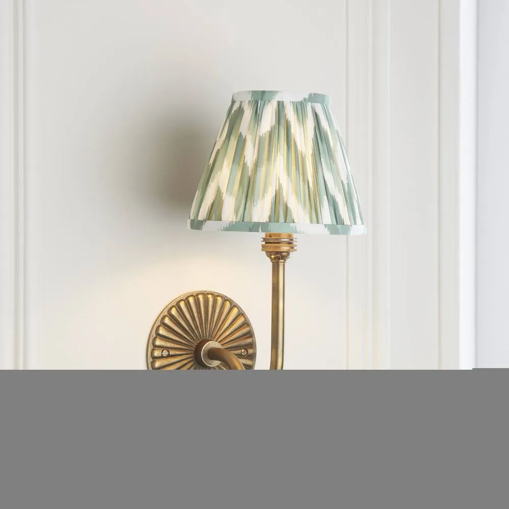 Netlighting Dahlia Swan & Zigzag 16cm Wall Lamp Antique Brass Cotswold Green in Gold 4