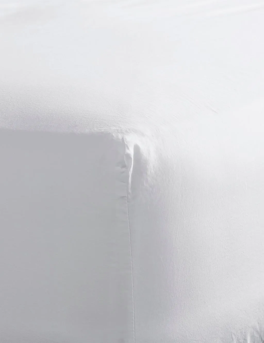 Bedfolk Pure Cotton 300 Thread Count Washed Deep Fitted Sheet White