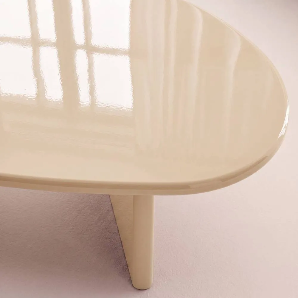 sweeek Oval coffee table with glossy finish in Cream 6