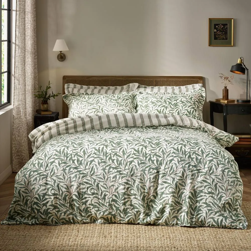 Morris & Co Willow Boughs 100% Cotton Muslin Pillowcase Pair in Green 2