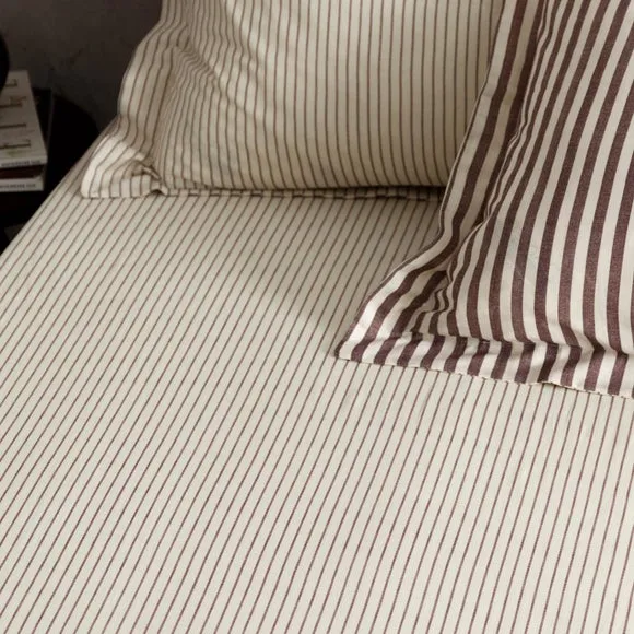 Hebden Narrow Stripe 100% Cotton Fitted Sheet 2