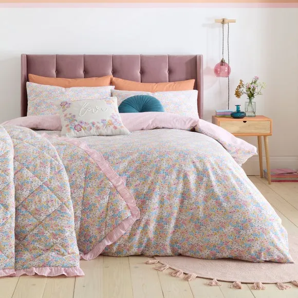 Catherine Lansfield Darcy Floral Reversible Duvet Cover & Pillowcase Set 1