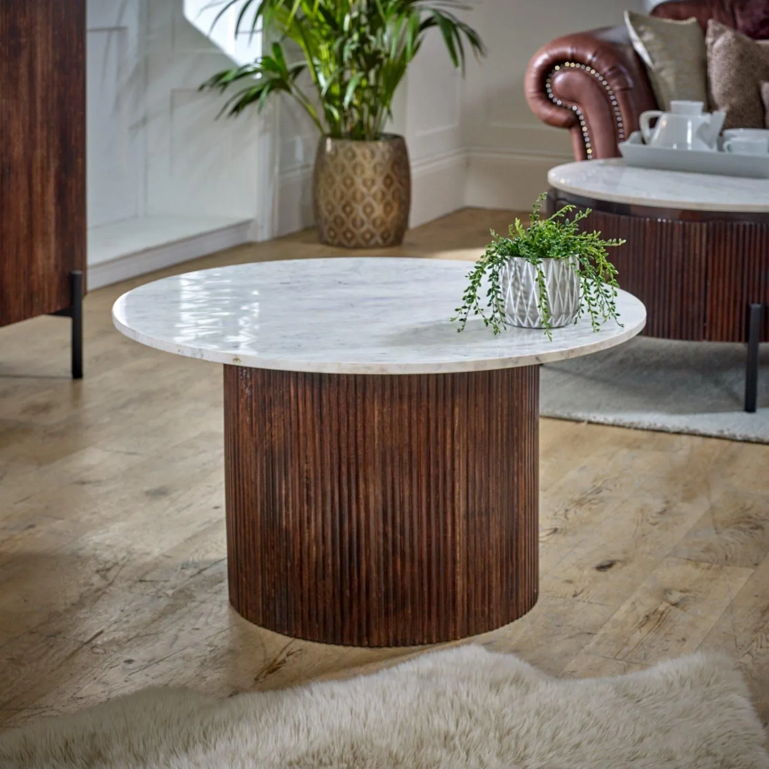 IH Design Tilden Mango Wood Coffee Table With Marble Top in White