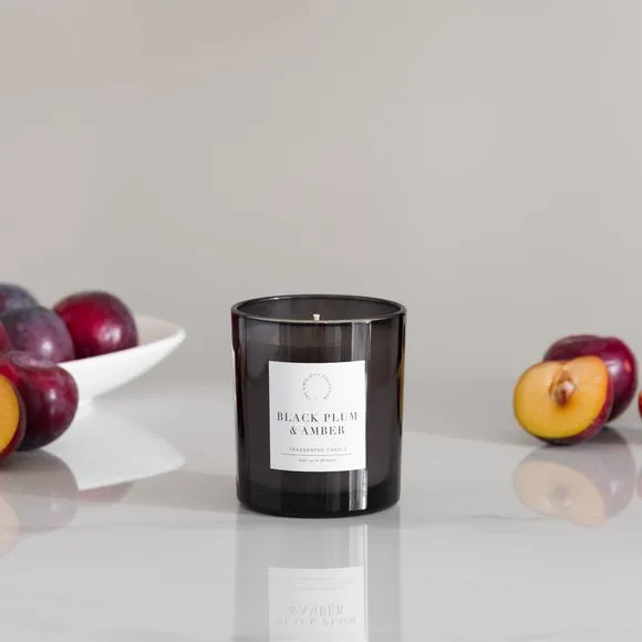 Simplicity Collection Black Plum Candle 2
