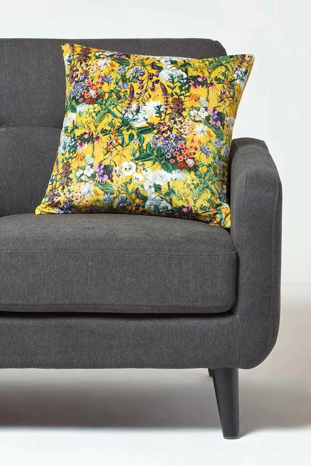 Homescapes Floral Botanical Garden Cushion 46 x 46 cm in Yellow 3