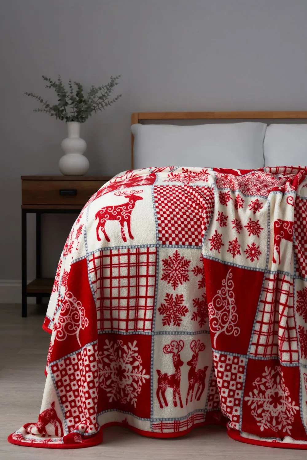 BHS Christmas Winter Patchwork Throw in Red