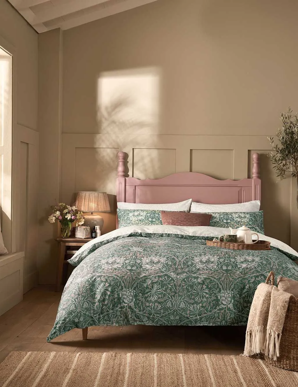 William Morris At Home Pure Cotton Sateen Honeysuckle and Tulip Bedding Set Green Mix