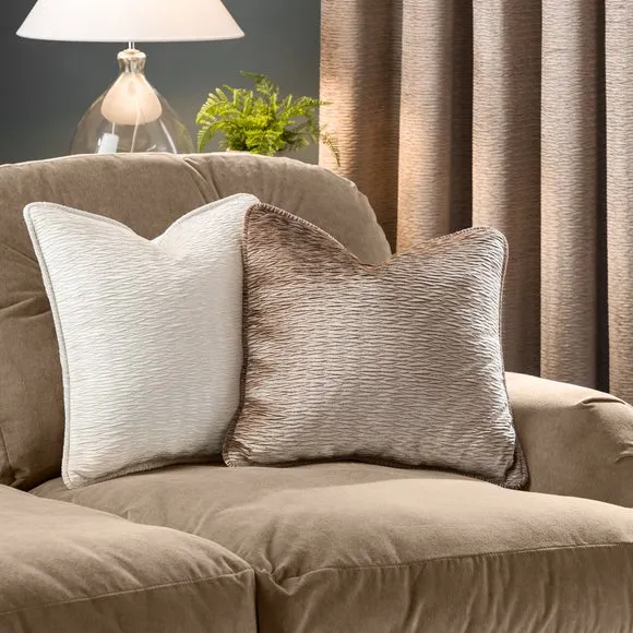 Liza Square Cushion 4