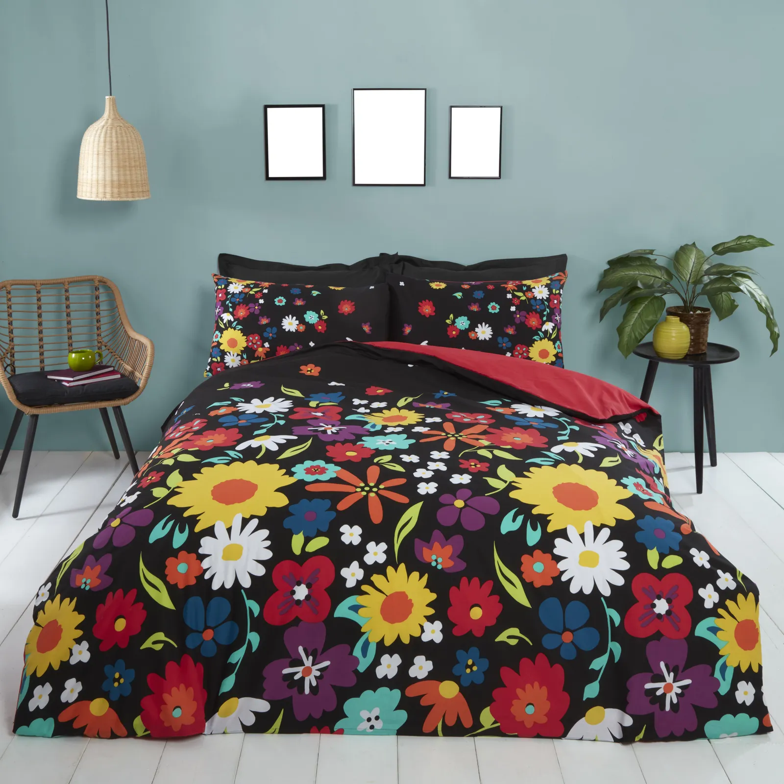 Rapport Home Brighton Floral Polycotton Duvet Cover Set With Pillowcase in Black