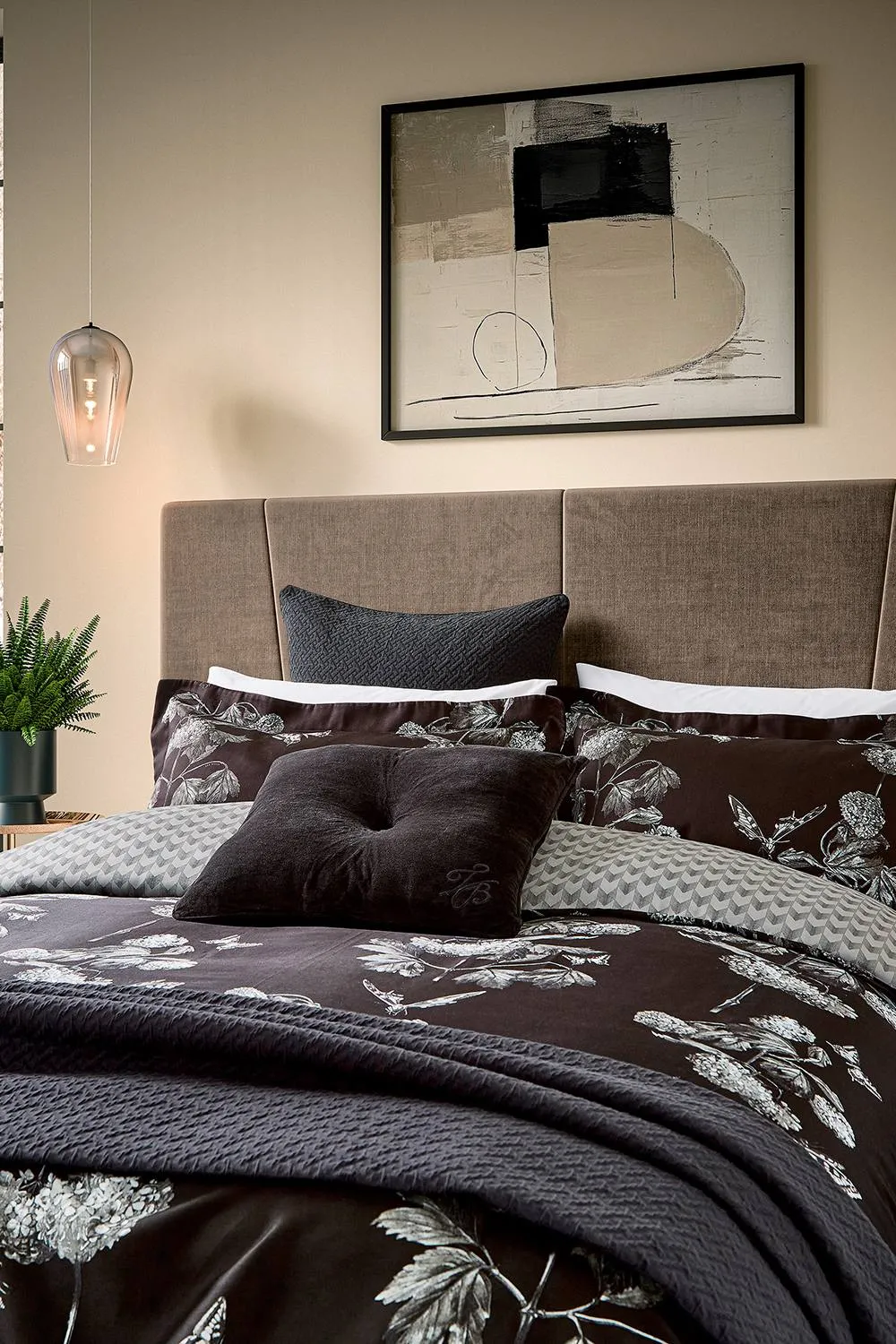 Ted Baker 'Narnia Floral' Cotton Duvet Cover Set in Black 3