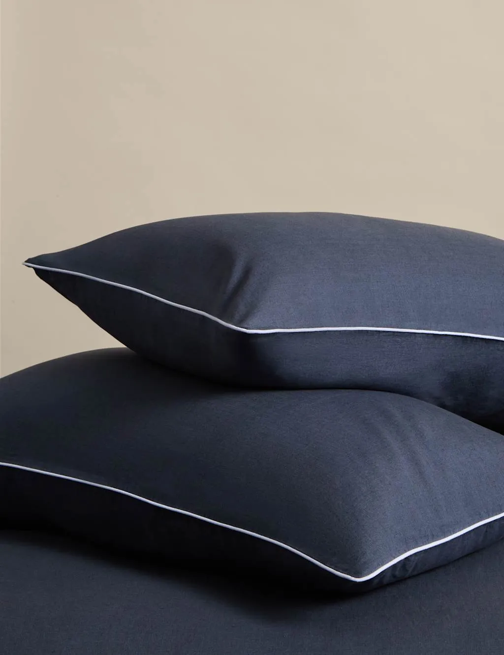 M&S 2 Pack Pure Linen 190gsm Pillowcases Navy