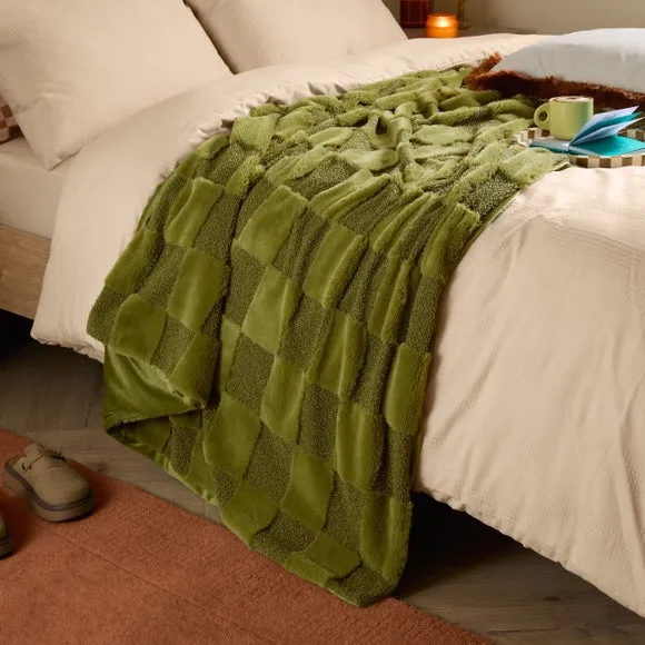 Furn Fur Boucle Check Throw Olive 140 X 180Cm, Green