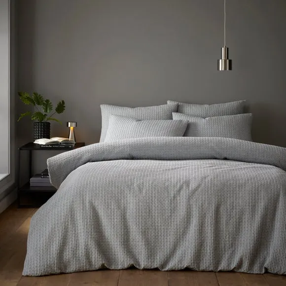 Mason Geo Jacquard Duvet Cover & Pillowcase Set 1