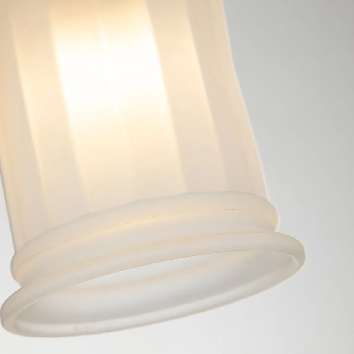 Netlighting Quoizel Swell Wall Lamp Brushed Brass IP44 in Yellow 4