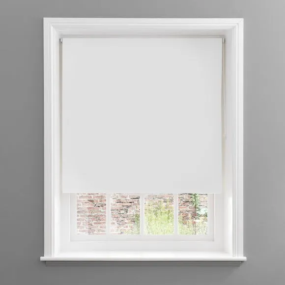 Luna Blackout Roller Blind 3