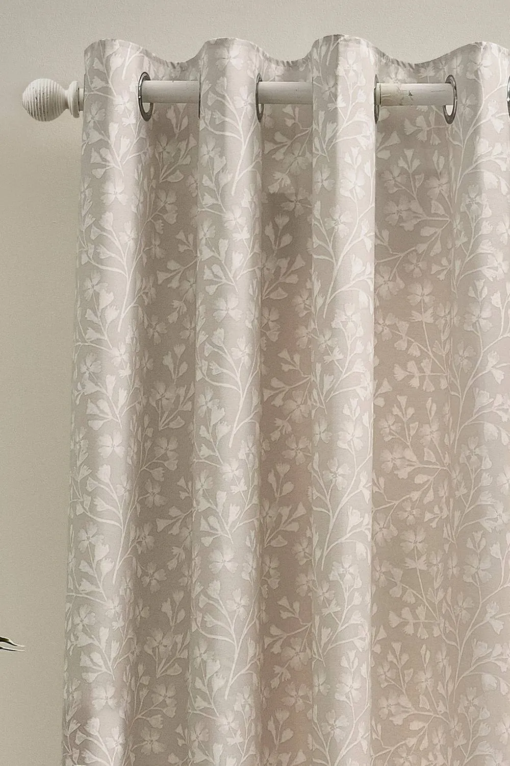 Catherine Lansfield 'Brooke Floral' Lined Eyelet Curtains in Natural 2